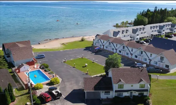 Bridgeview Motel